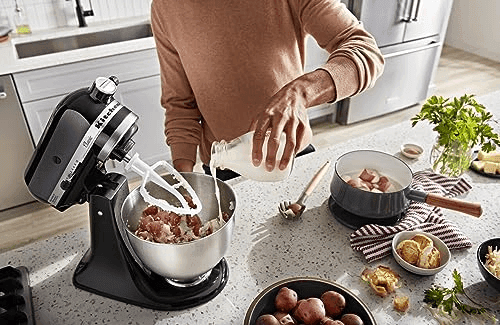 KitchenAid Classic Series 4.5-Quart Tilt-Head Stand Mixer, Onyx Black image 4