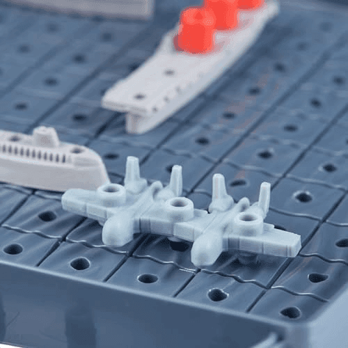 Hasbro Gaming Battleship with Planes Board Game image 4