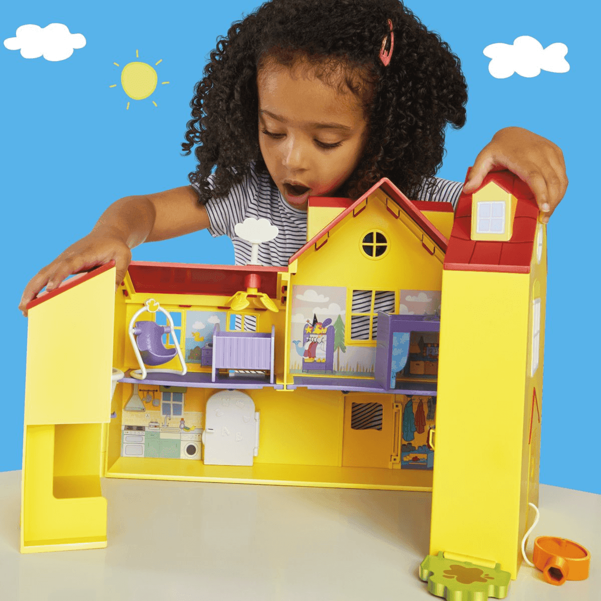 Peppa Pig Big Family House Playset with 3 Figures and 11 Accessories image 3