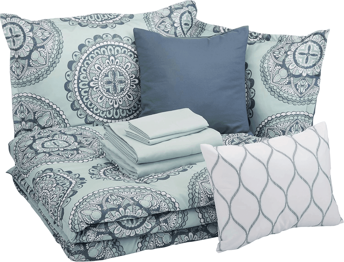 Amazon Basics 10-Piece Bed-in-a-Bag Comforter Set - Full/Queen, Sea Foam Medallion
