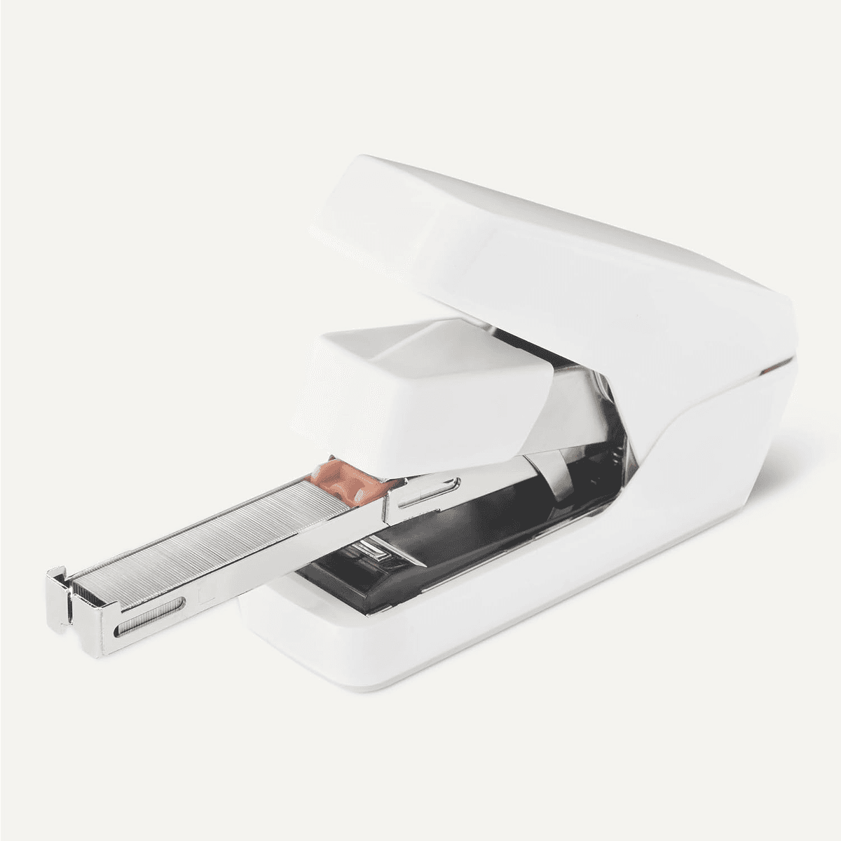 Amazon Basics Heavy-Duty Flat-Clinch Stapler image 4