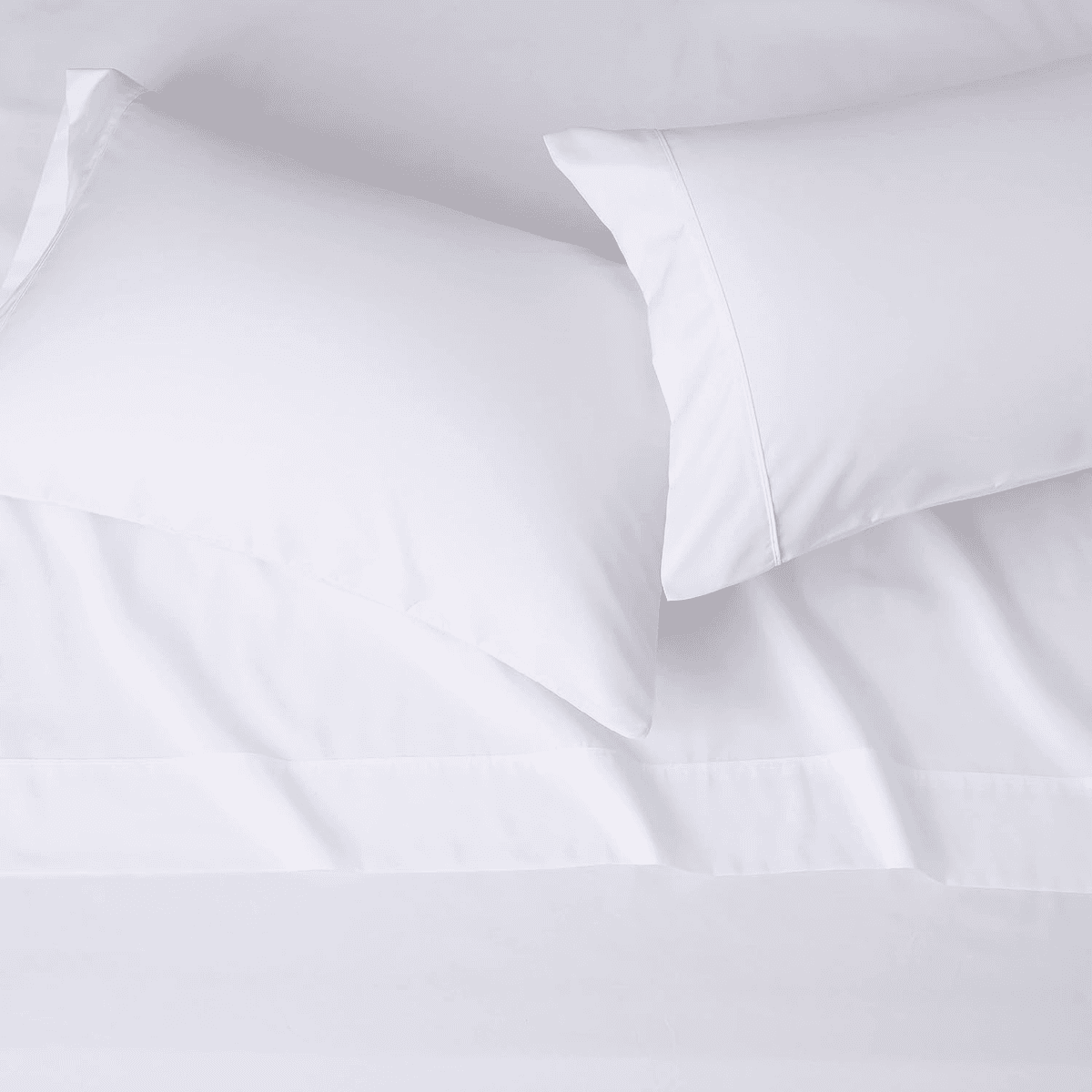 Amazon Basics Microfiber Queen Sheet Set - Bright White, 4-Piece image 3