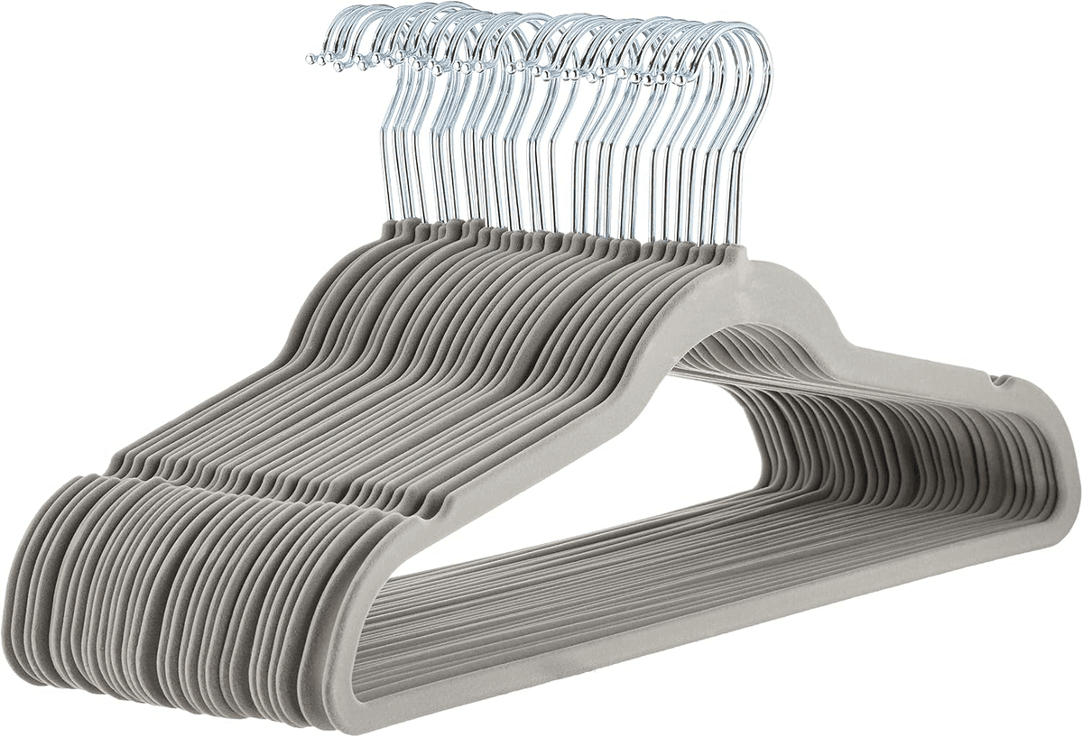 Amazon Basics Slim Velvet Suit Clothes Hangers - 30 Pack