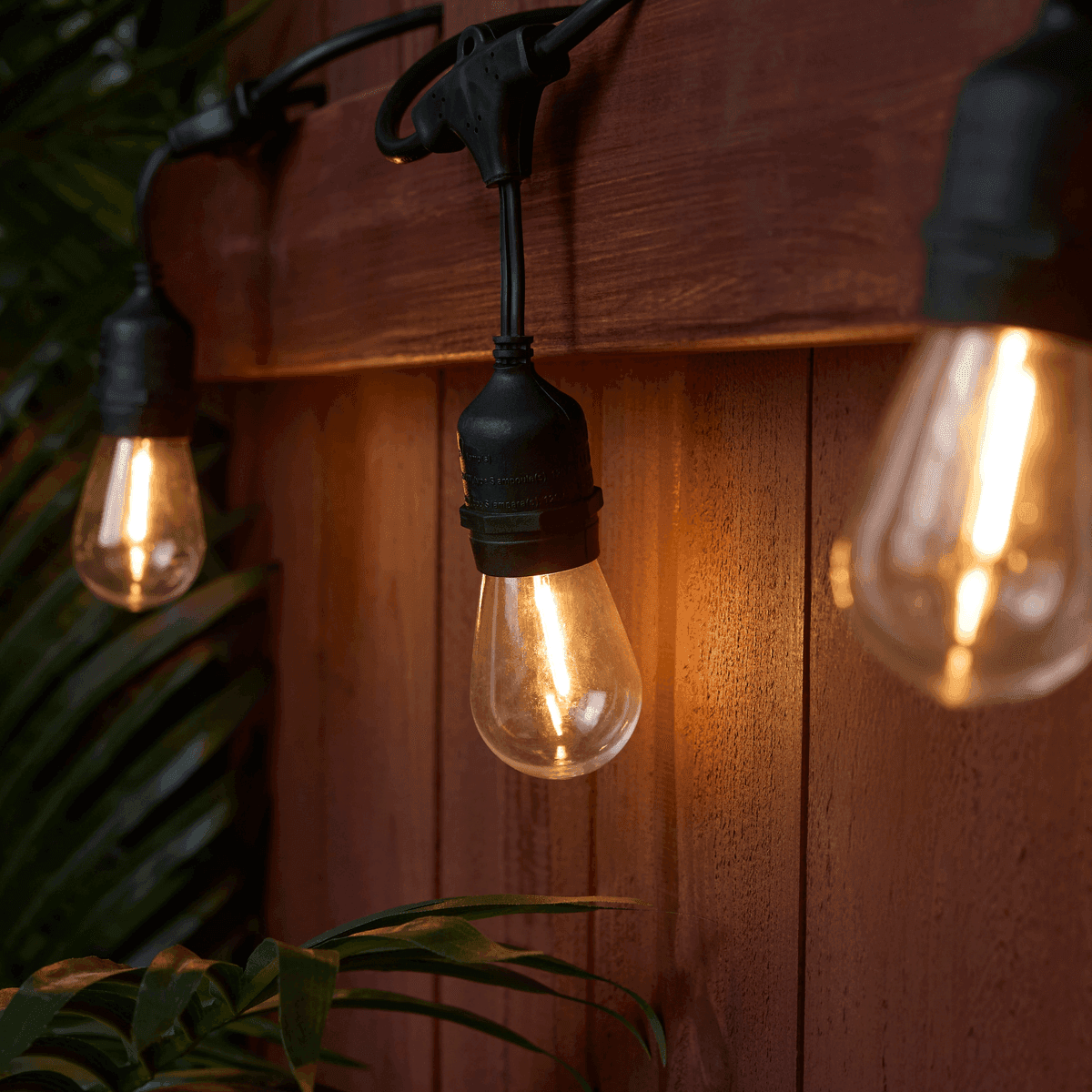 Harbor Breeze 48-ft Plug-in Black Indoor/Outdoor String Light with 24 LED Edison Bulbs image 4