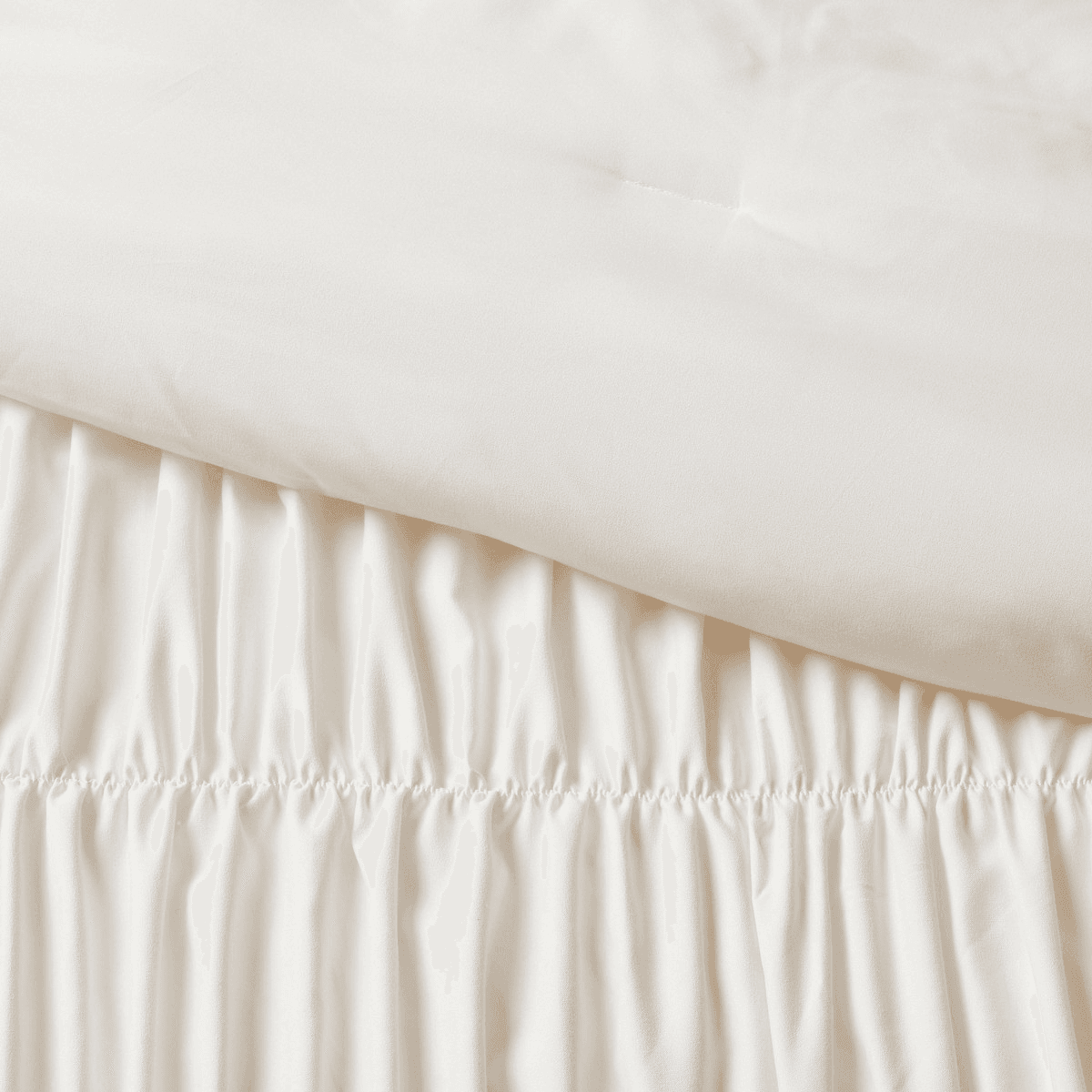 Room Essentials Full/Queen Ruched Comforter for College (Ivory) image 2