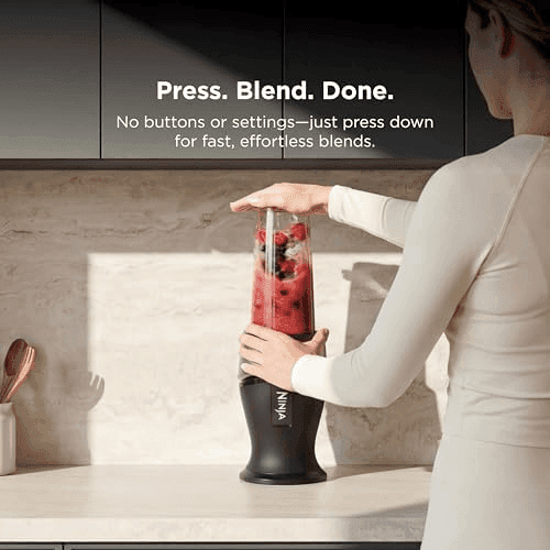 Ninja Fit QB3001SS 700W Personal Blender with Two 16-oz Cups image 3