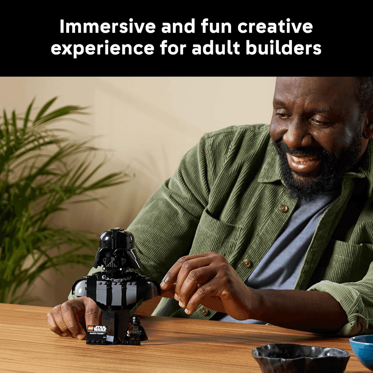 LEGO Star Wars Darth Vader Bust 75439 image 3
