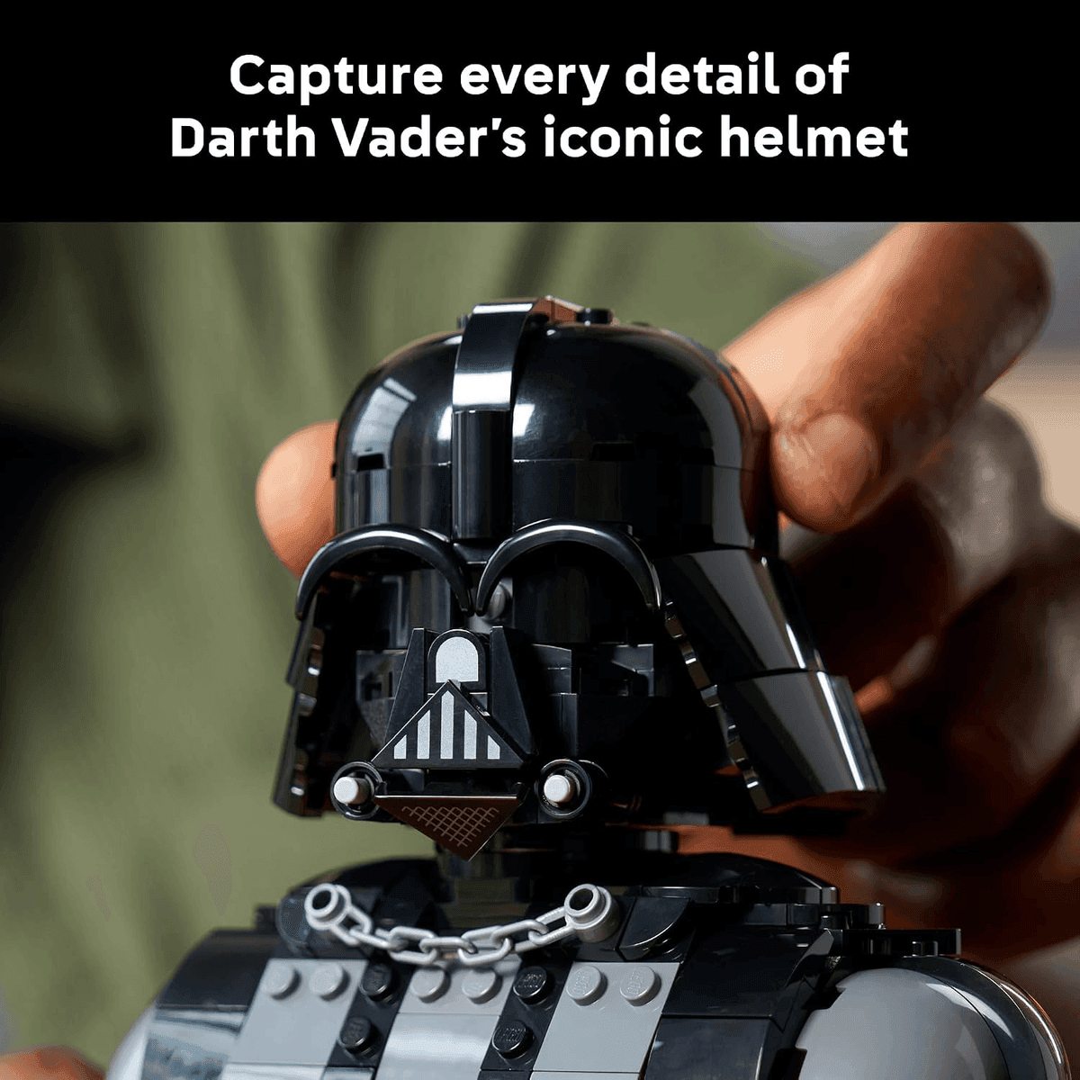 LEGO Star Wars Darth Vader Bust 75439 image 4