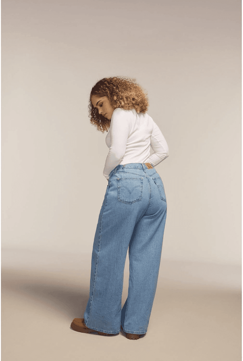 Levi's Women's Cinch Baggy Jeans in Invested Indigo for $48.41 image 3