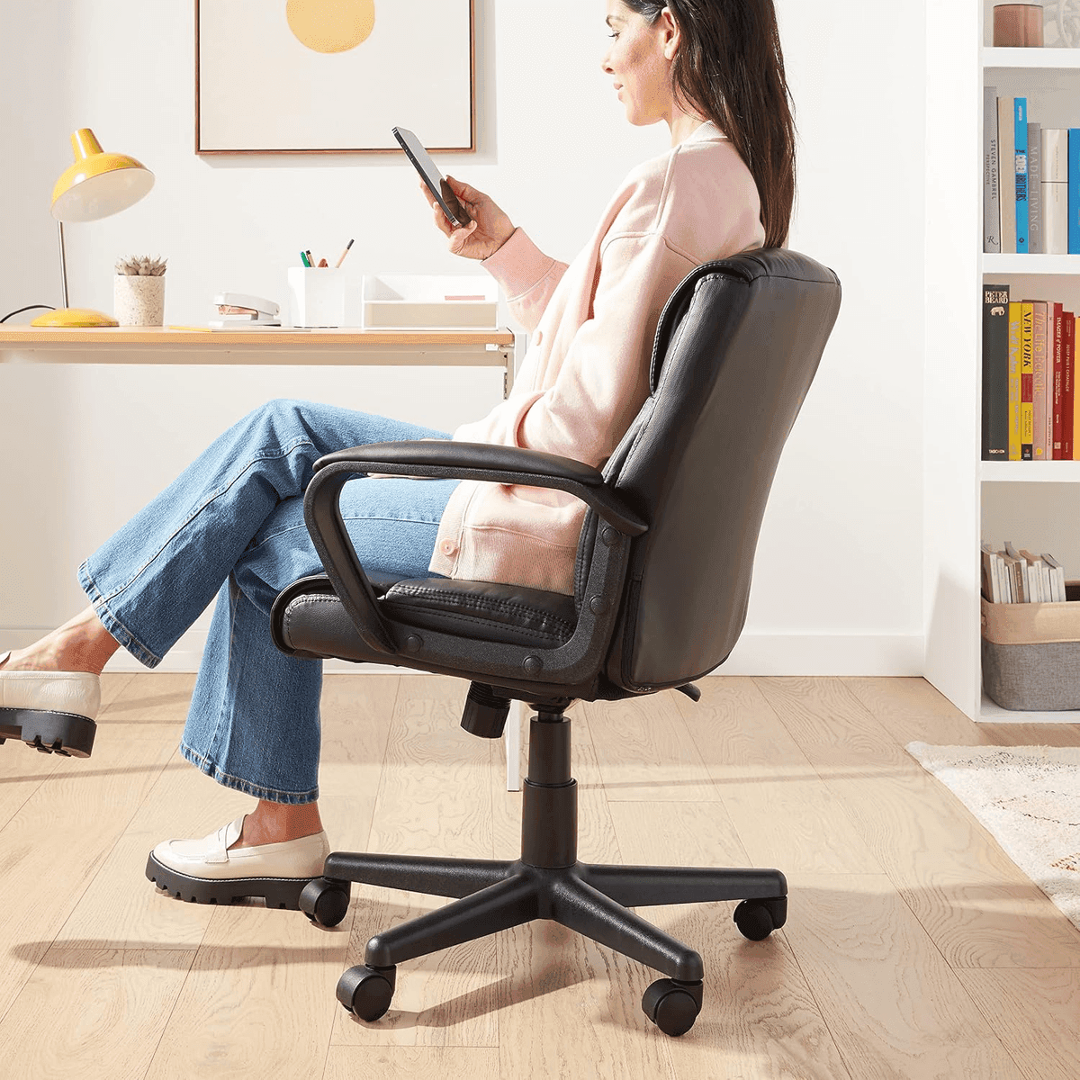 Amazon Basics Mid-Back Faux Leather Office Chair - Black image 2