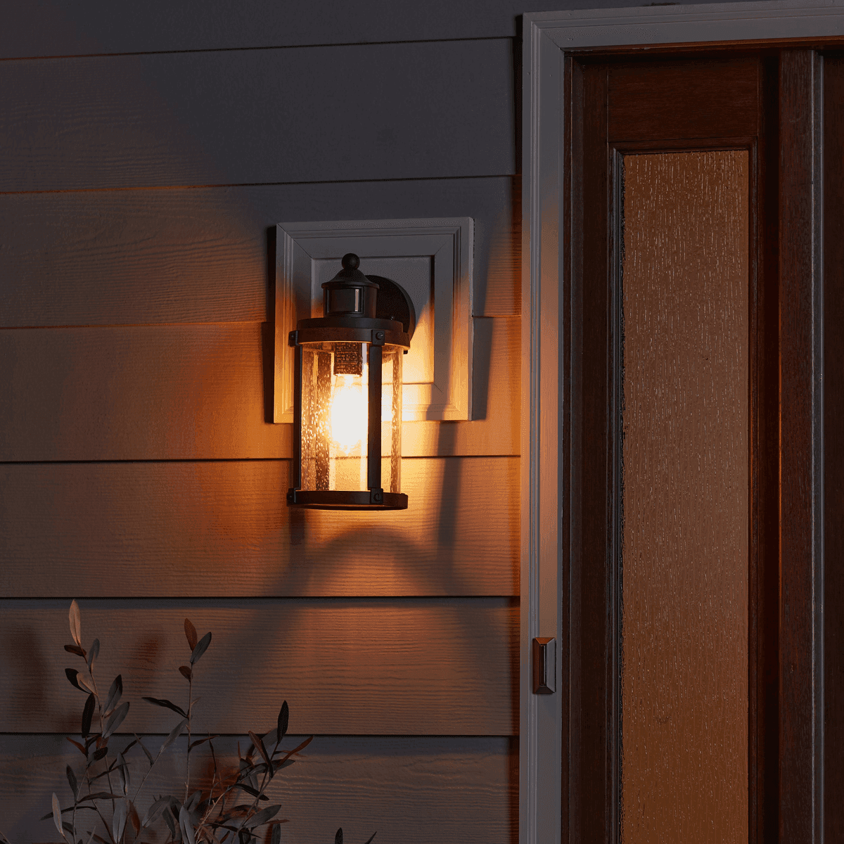 Kichler Barrington Motion-Sensor Outdoor Wall Light image 2