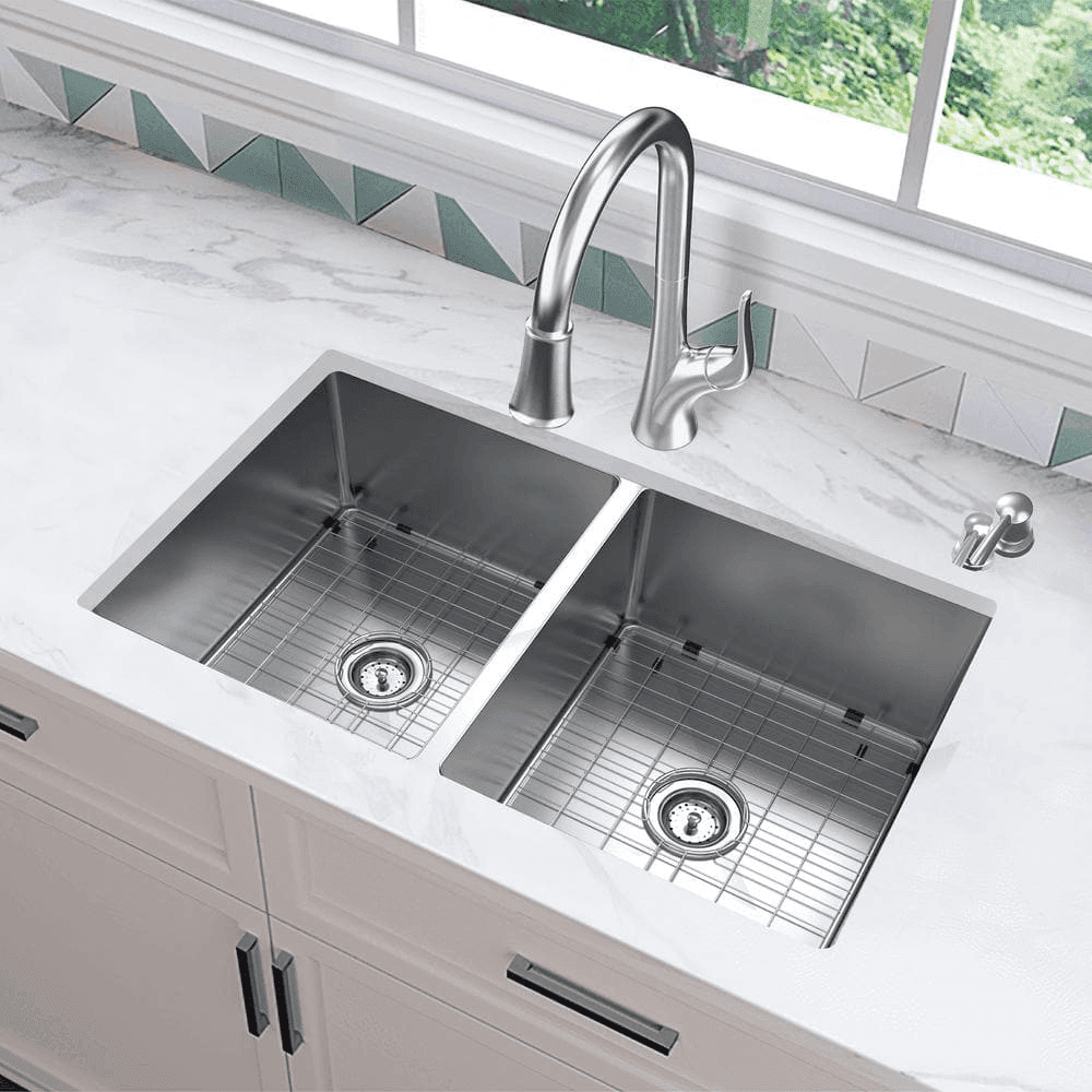 Glacier Bay 31" Double-Bowl Sink & Pull-Down Faucet (VUR3118A0PA1) image 2