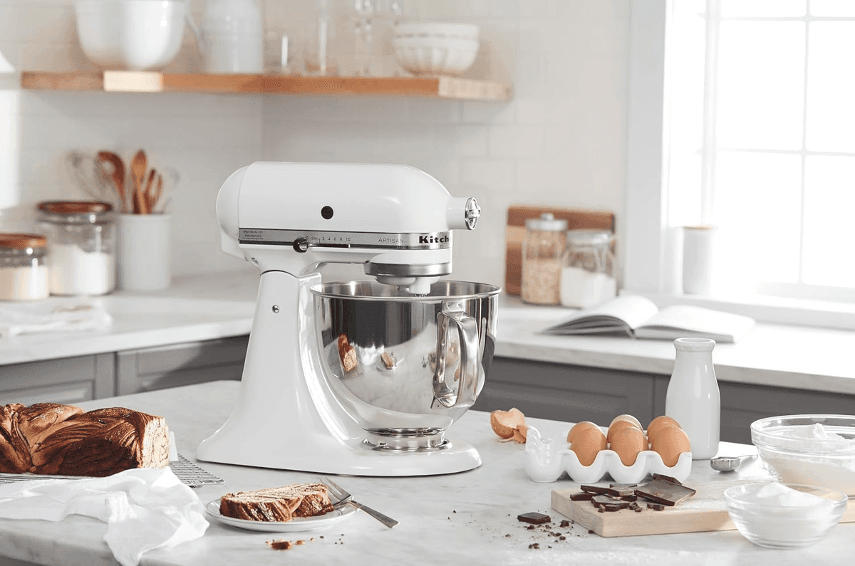 KitchenAid Artisan KSM150PS 5-Quart Tilt-Head Stand Mixer - White image 4