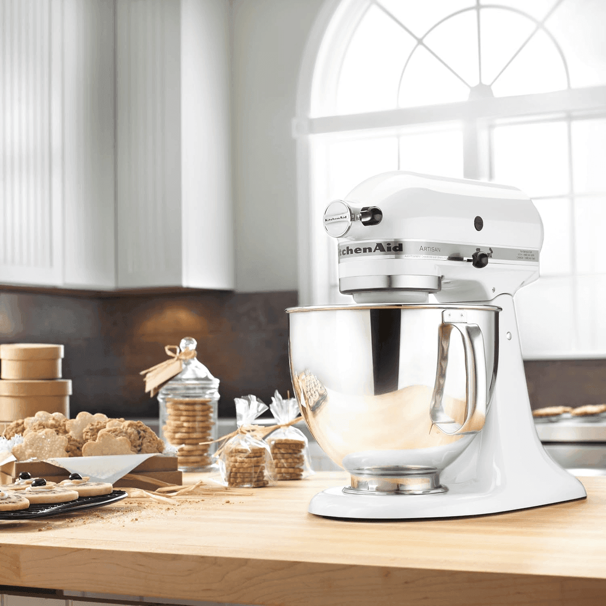 KitchenAid Artisan KSM150PS 5-Quart Tilt-Head Stand Mixer - White image 3