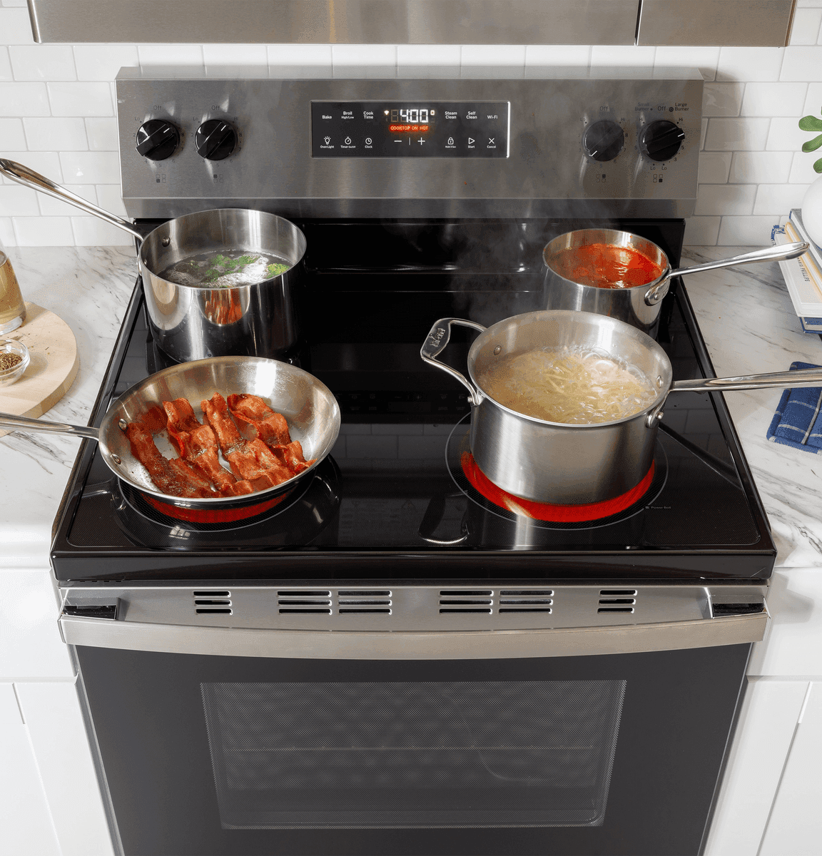 [Ends 10/7] GE 30-in 5.3-cu ft Electric Range image 3