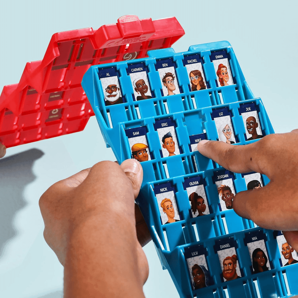 [Prime, 31% Off] Hasbro Grab and Go! 4-Game Travel Bundle image 5