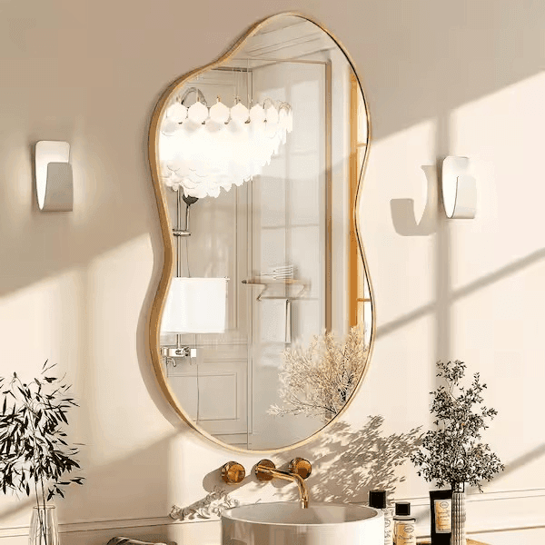 Hochwertiges 46 x 26-Inch Irregular Gold Framed Wall Mirror image 2