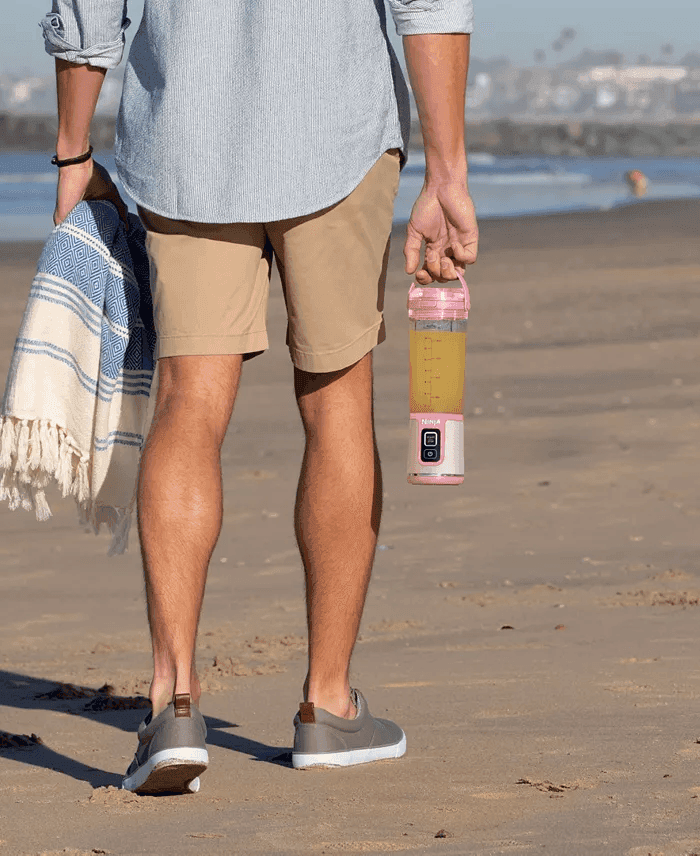 Ninja Blast 18 oz Portable Blender - Metallic Pink image 3
