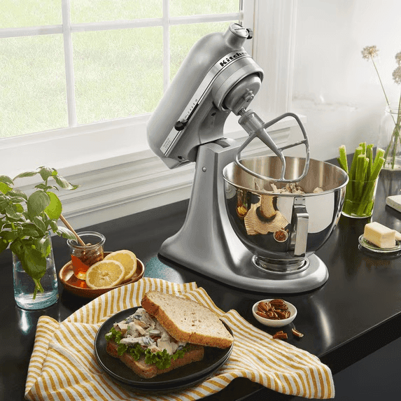 KitchenAid Deluxe 4.5-Quart Tilt-Head Stand Mixer KSM97CU image 5