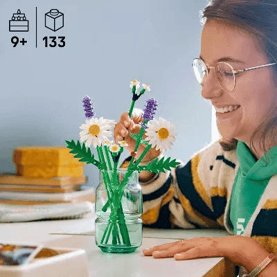 LEGO Botanicals Daisies Building Set 11508 image 2