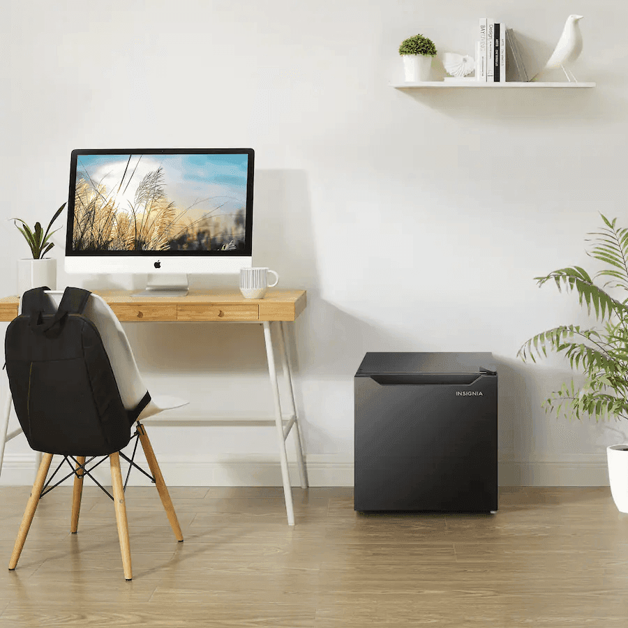 Insignia 1.7 Cu. Ft. Mini Fridge - Black image 2