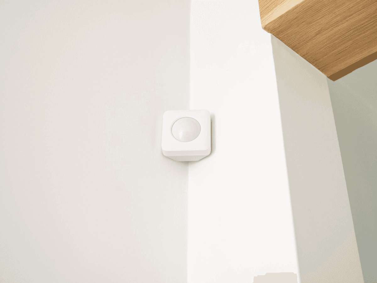 SimpliSafe 7-Piece Indoor Home Security System image 5