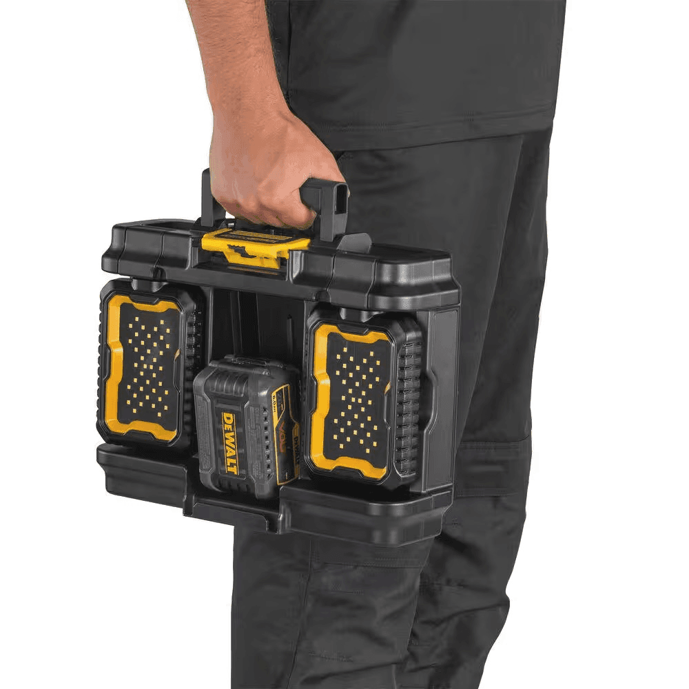 DEWALT TOUGHSYSTEM 2.0 4,000-Lumen Work Light + Battery Kit image 4