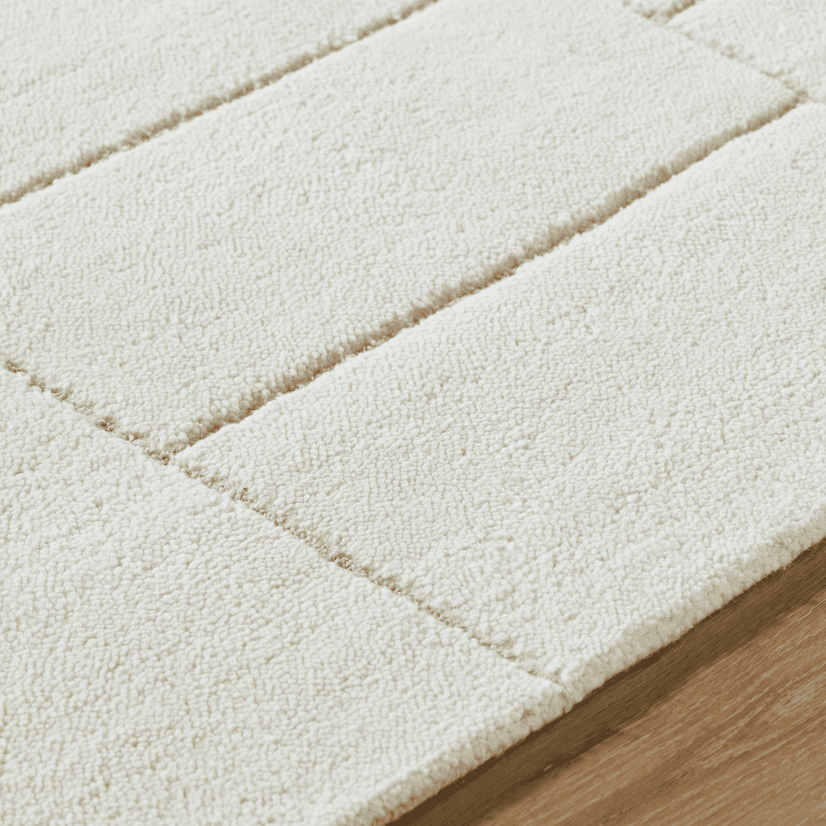 Livabliss Portobello 2' x 3' Hand-Tufted Wool Area Rug image 4
