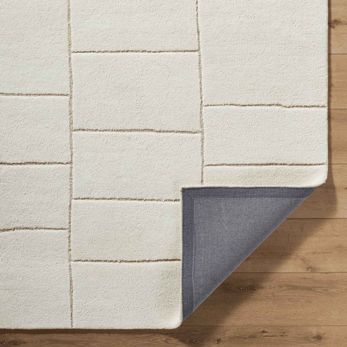 Livabliss Portobello 2' x 3' Hand-Tufted Wool Area Rug image 3